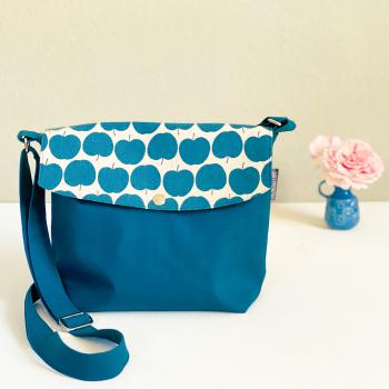 Tasche mit Apfel