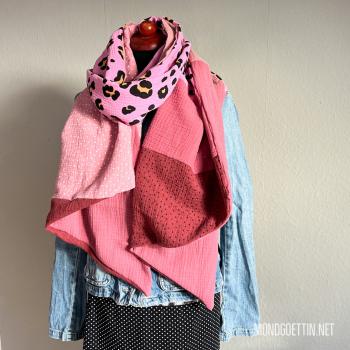 Preview: Tuch 'Pink Leo'